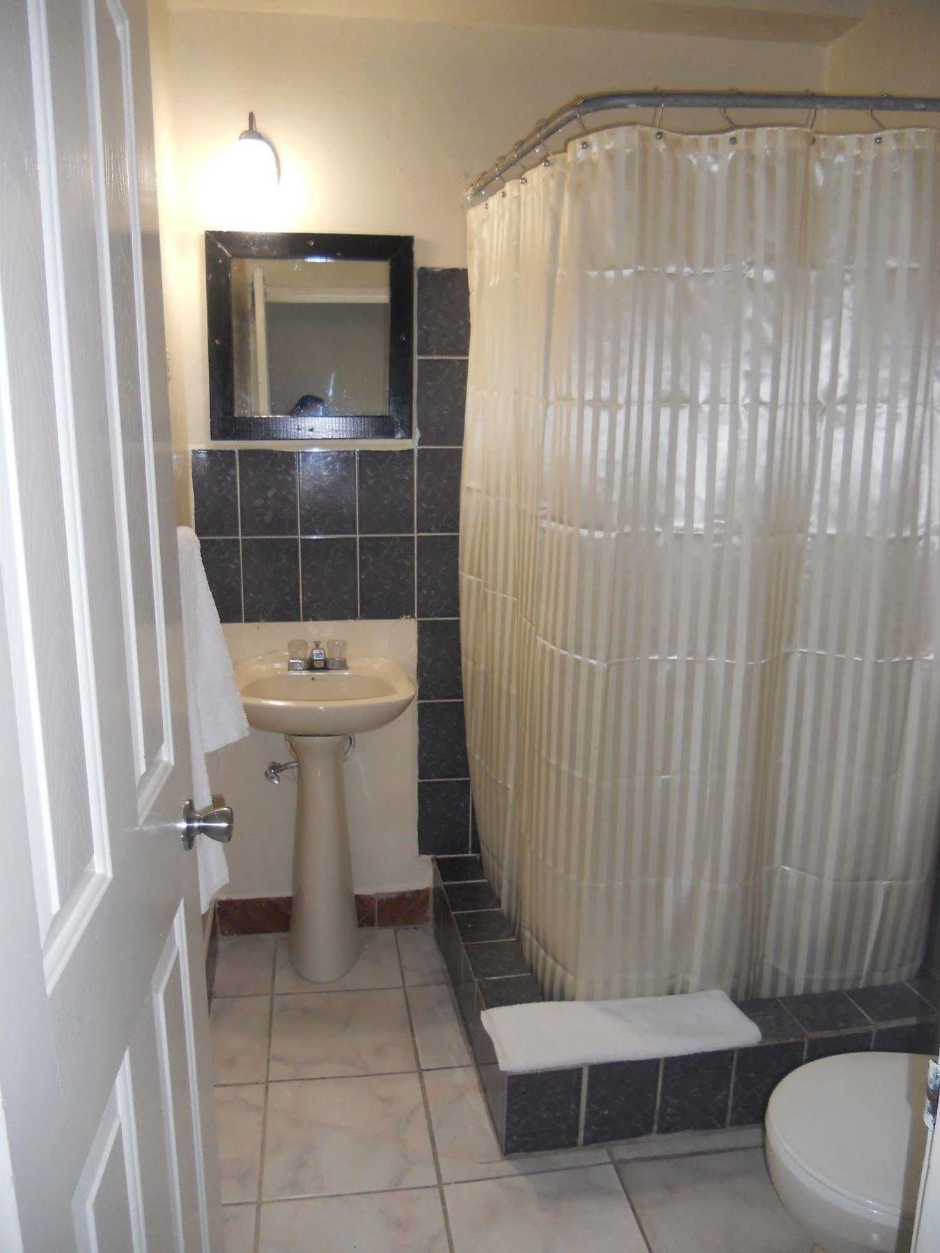 Seaview Inn Basseterre Eksteriør bilde