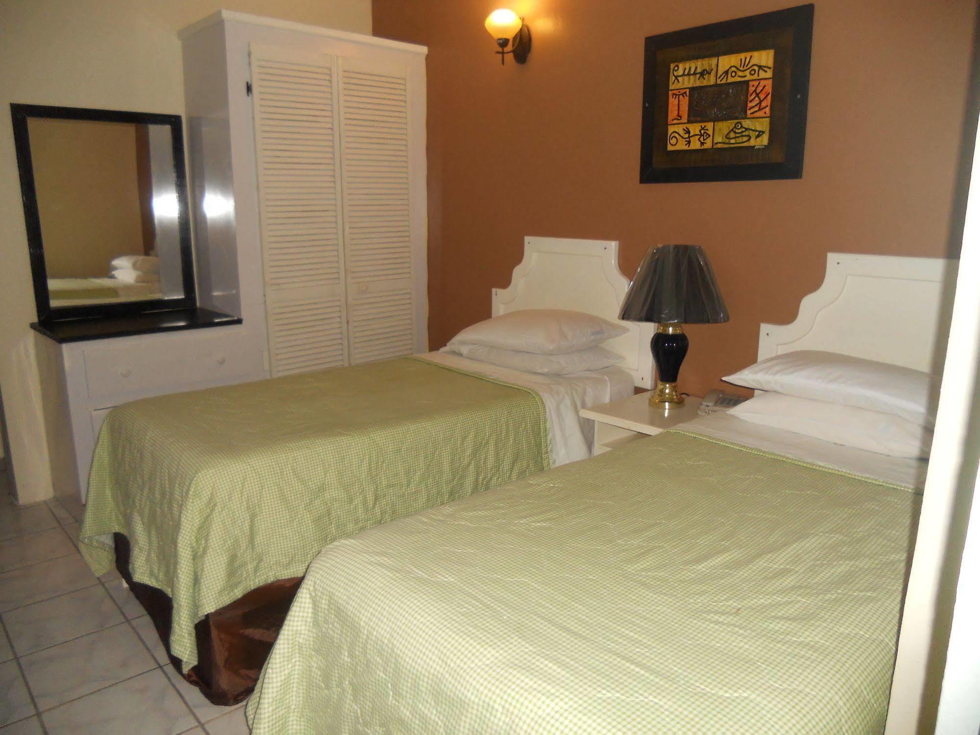 Seaview Inn Basseterre Eksteriør bilde
