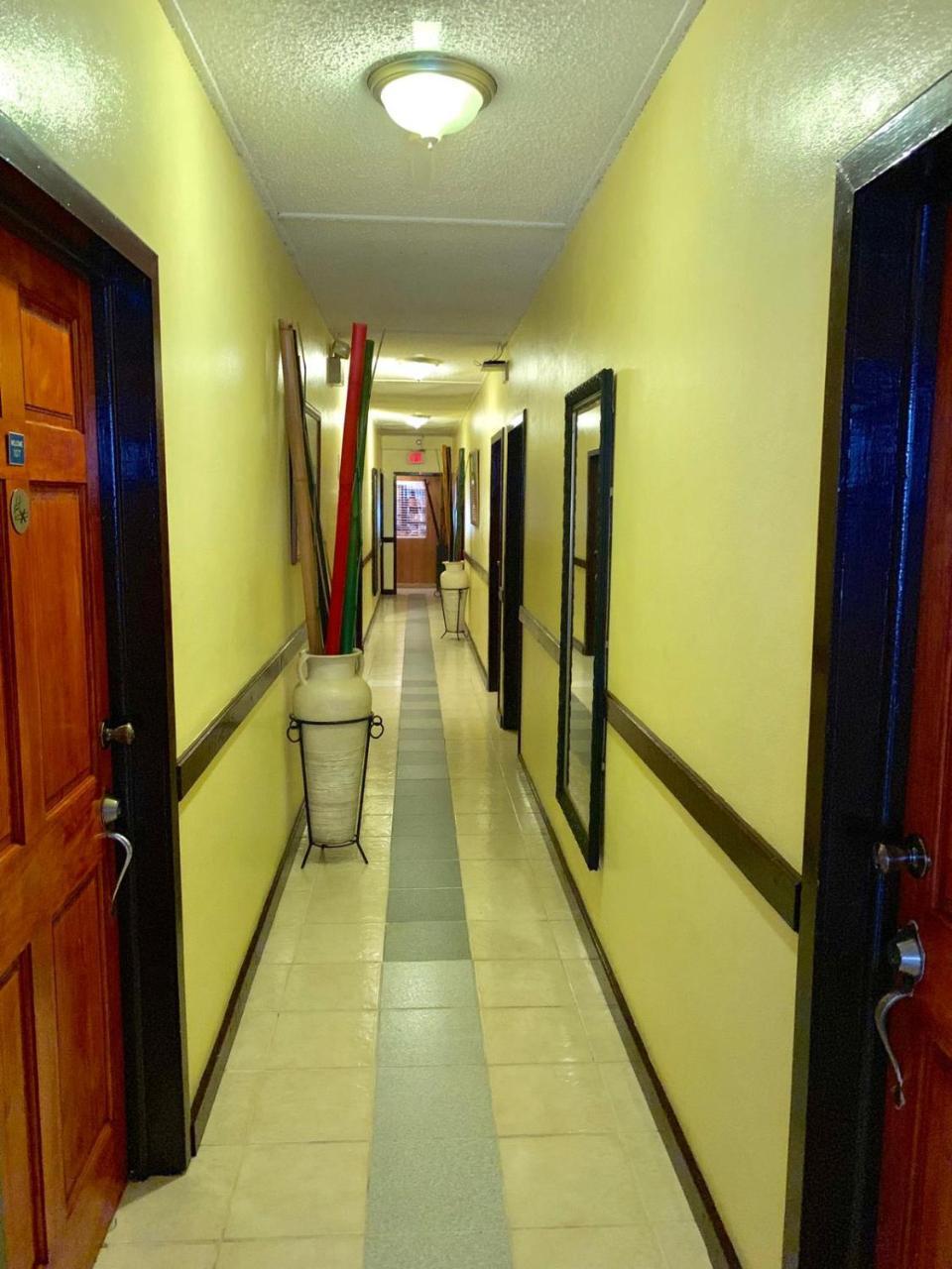 Seaview Inn Basseterre Eksteriør bilde