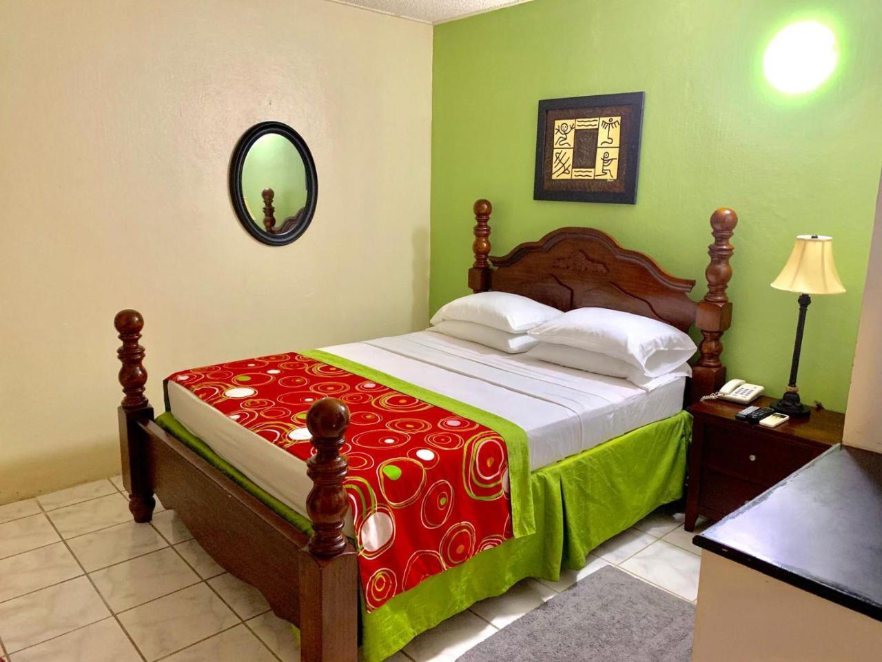 Seaview Inn Basseterre Eksteriør bilde